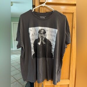 Gray Tupac Graphic T-Shirt Size XXL – Pre-Owned, Small Stain